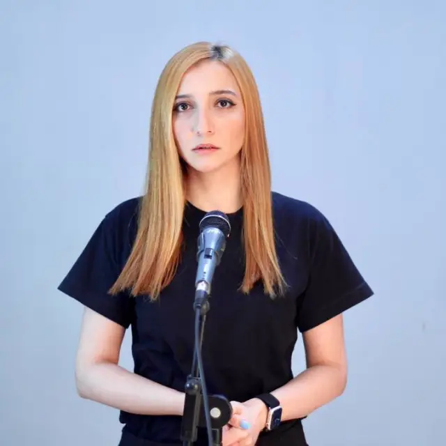 مهتاب غولي زاده's avatar